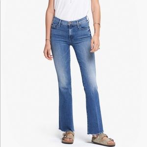 NWT MOTHER DENIM/THE WEEKENDER FRAY